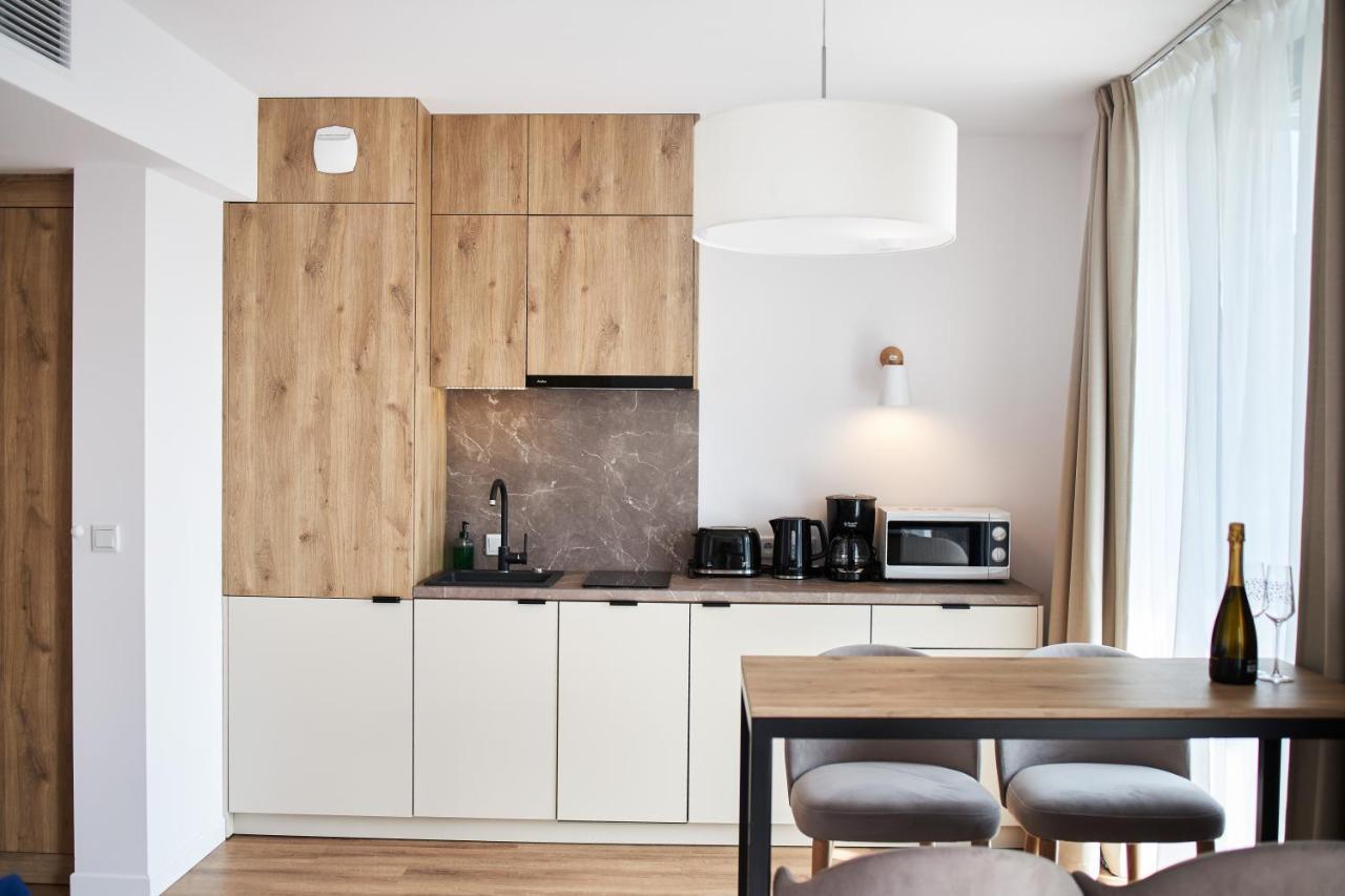 Jantaris Mielno Apartamenty Przy Plazy Экстерьер фото