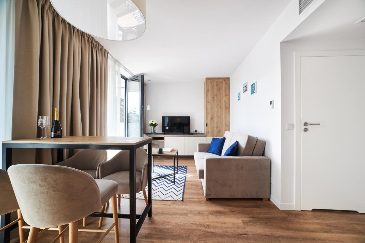 Jantaris Mielno Apartamenty Przy Plazy Экстерьер фото